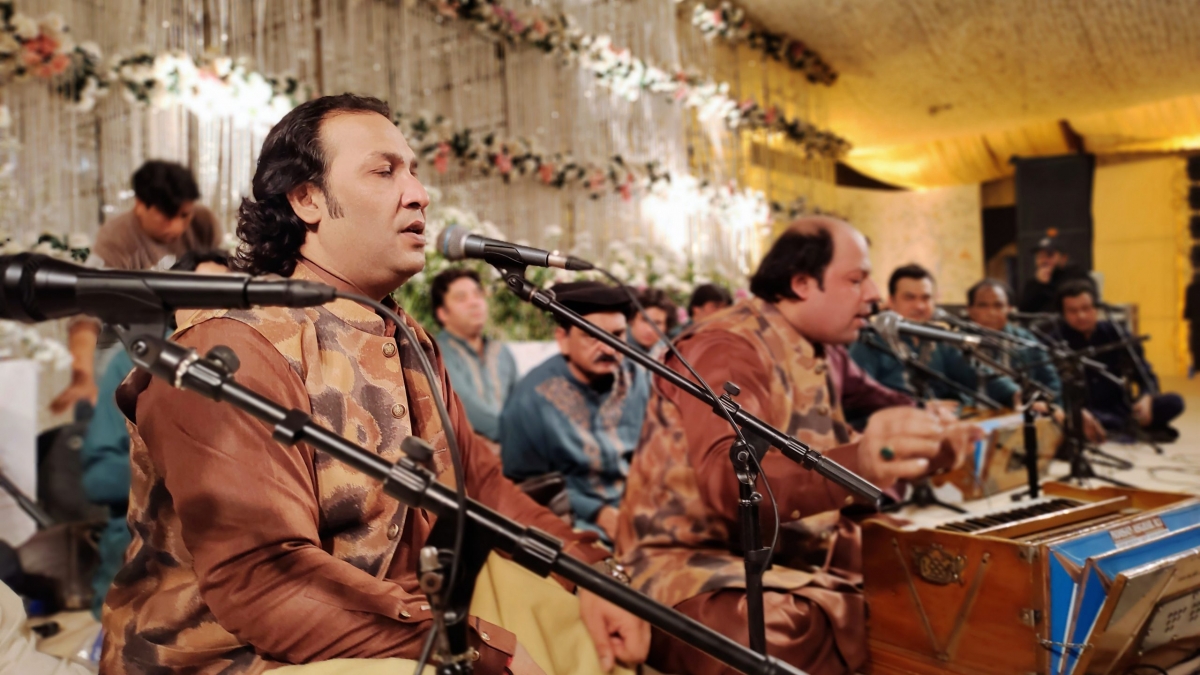 Rizwan Moazzam Qawals with Performance at peak in Lahore Event 008