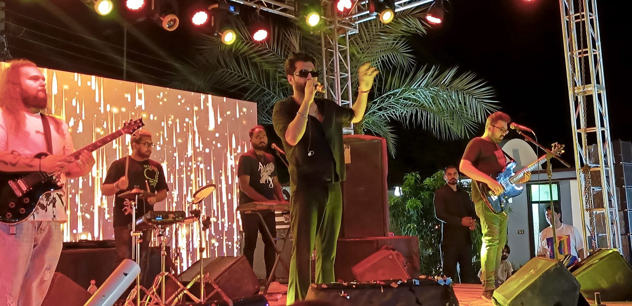 Bilal-Saeed-Live-Performance-in-Multan-002