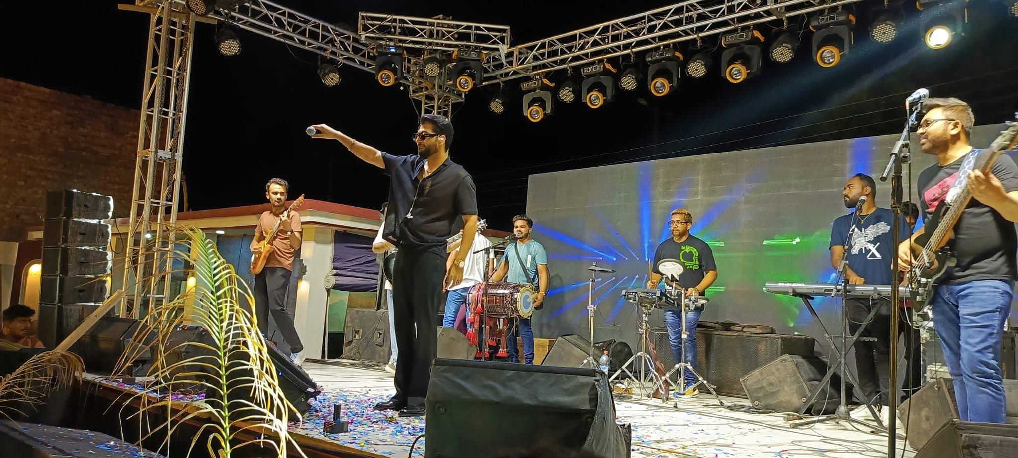 Bilal-Saeed-Live-Performance-in-Multan-003