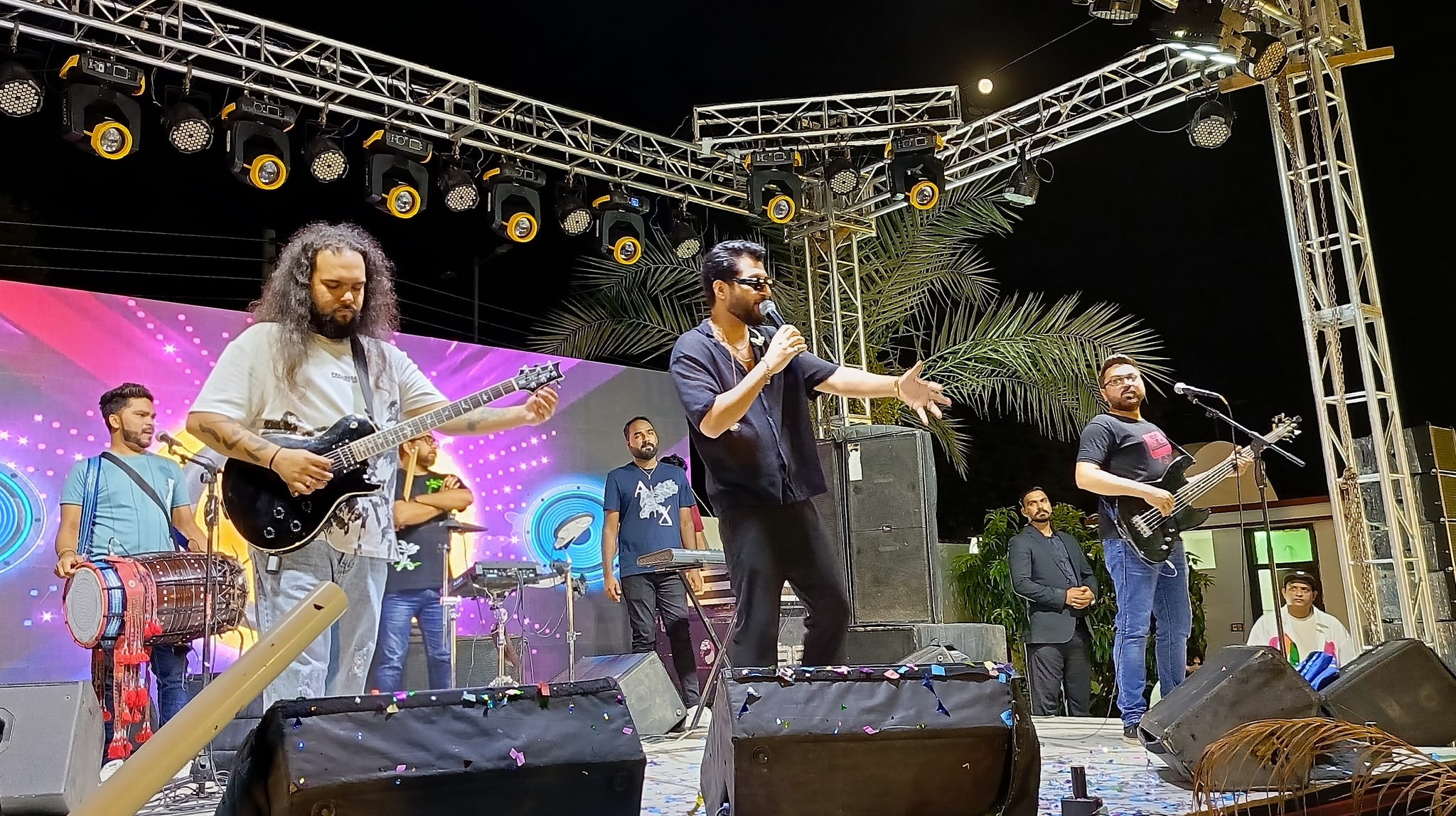 Bilal-Saeed-Live-Performance-in-Multan-007